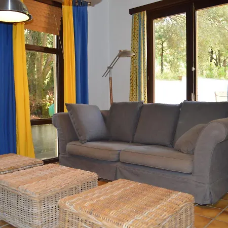 Comfortable With Private Pool *